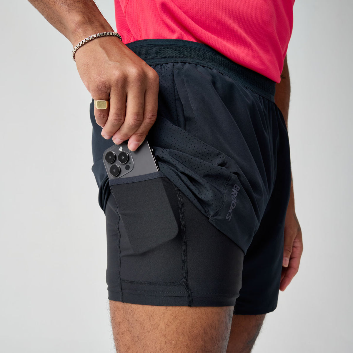 Brooks Dash 6" 2-in-1 Short