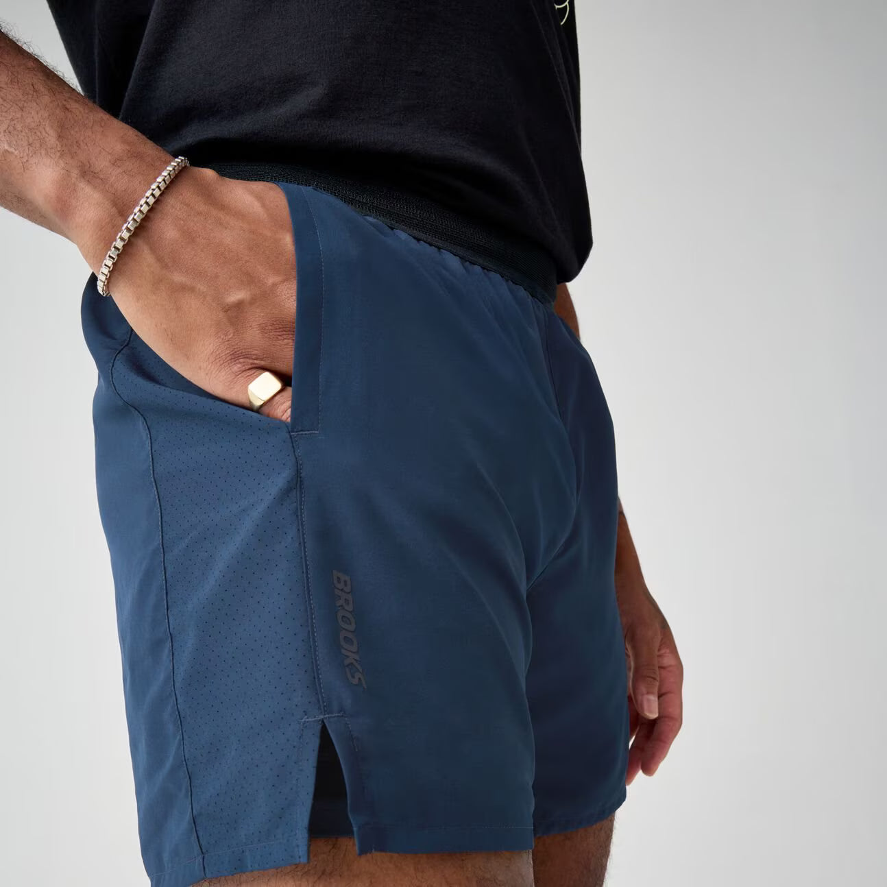 Brooks Dash 6" 2-in-1 Short