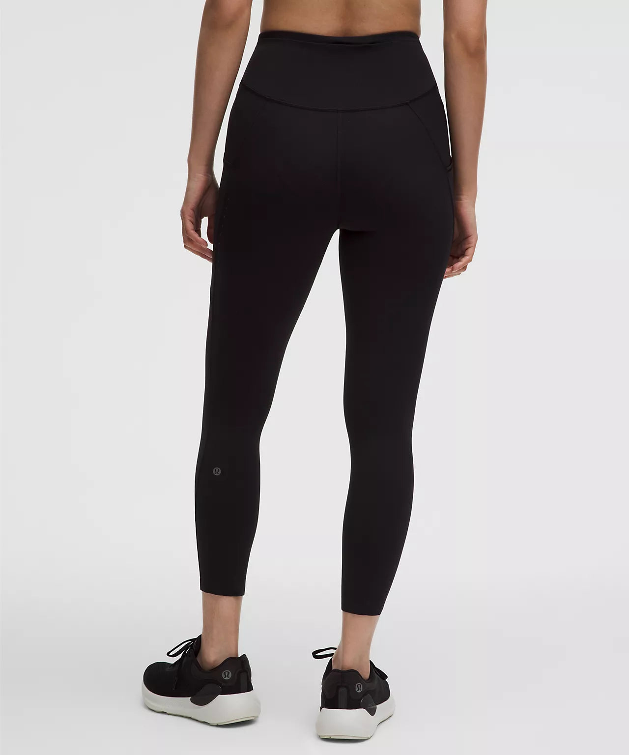 Lululemon Fast and Free High-Rise Tight 25"
5 Pocket