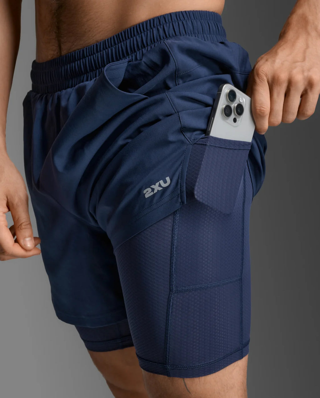 2XU AERO MESH 2-IN-1 5 INCH SHORT Men’s