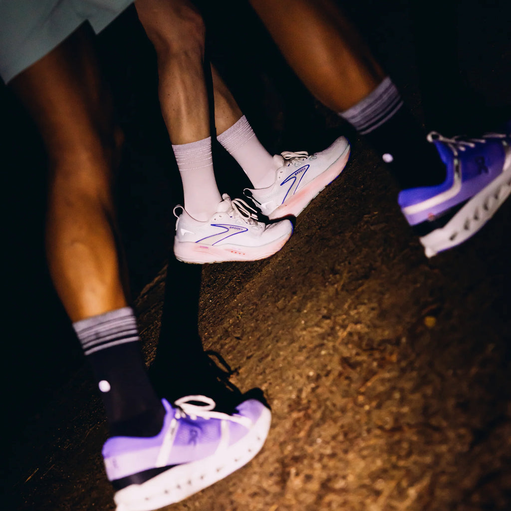 Feetures ELITE Light Cushion Mini Crew