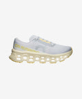 Women’s On Cloudmonster 3