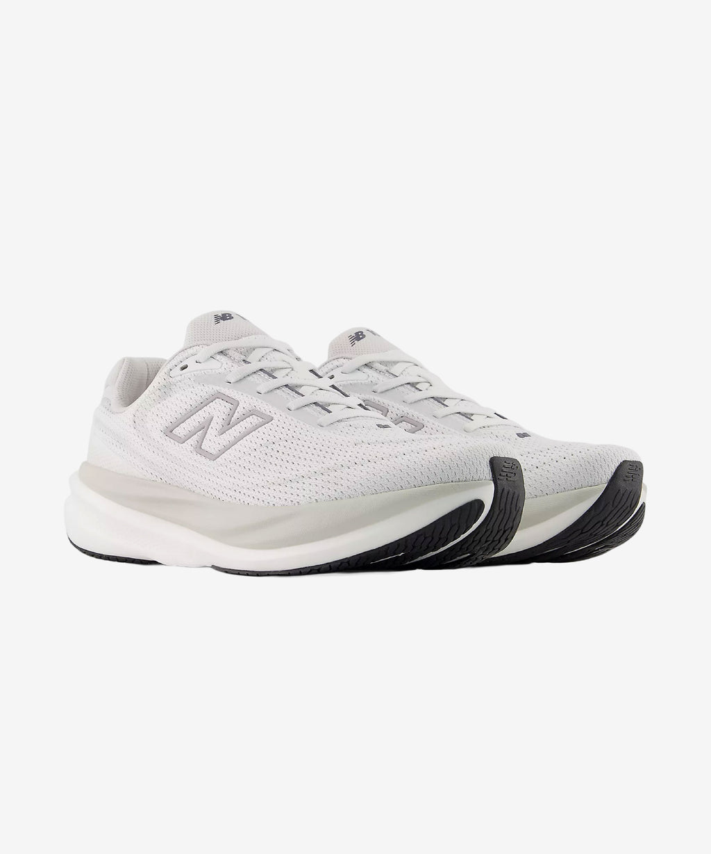 Women's NB 1080v15